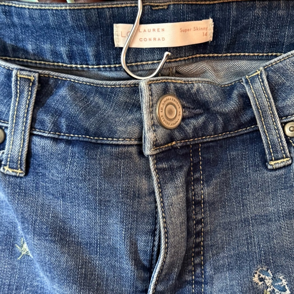 LC Lauren Conrad Distressed Denim Skinny Jeans - Picture 8 of 8